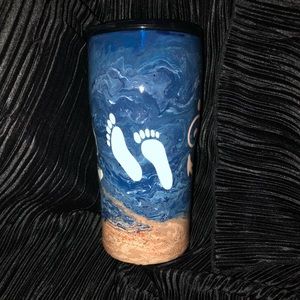 Custom tumbler cups